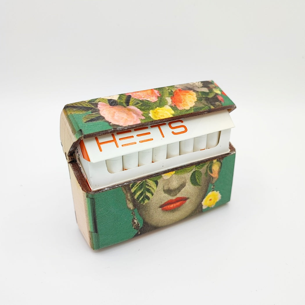 Nuf-Nuf HEETS/TEREA Etui - green Frida